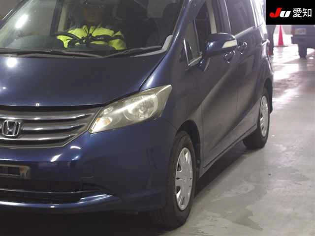 HONDA FREED 2010