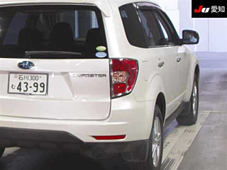 SUBARU FORESTER 2011