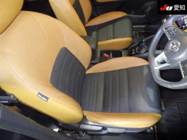 NISSAN KIX 2021