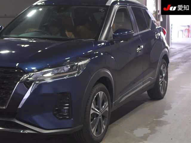 NISSAN KIX 2021