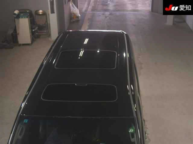 TOYOTA VELLFIRE 2011