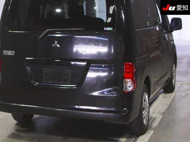 MITSUBISHI DELICA D3 2013