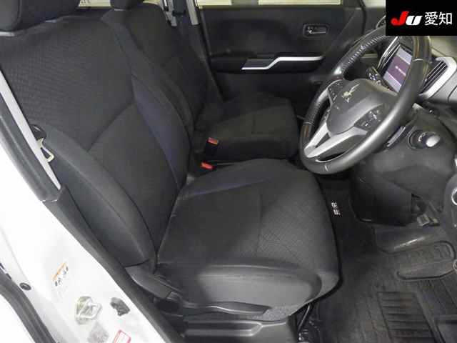 MITSUBISHI DELICA D2 2020