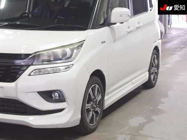 MITSUBISHI DELICA D2 2020