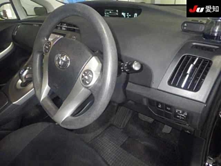 TOYOTA PRIUS 2014