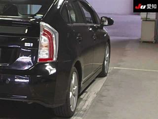 TOYOTA PRIUS 2014
