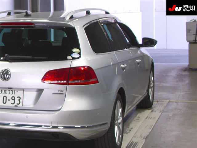 VOLKSWAGEN PASSAT VARIANT 2013