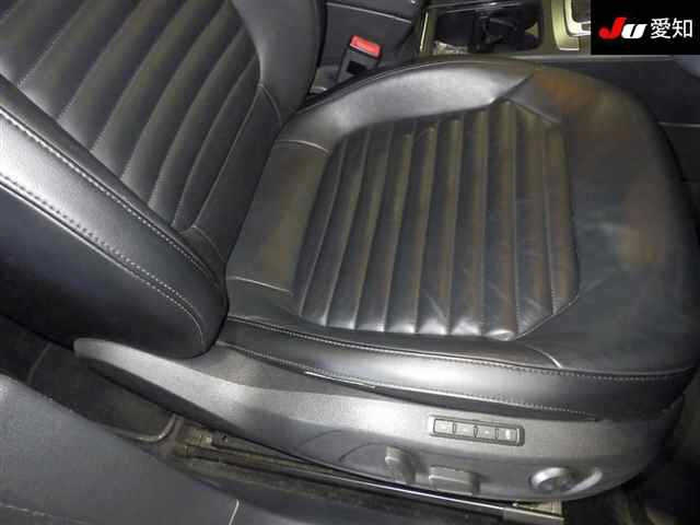 VOLKSWAGEN PASSAT VARIANT 2013