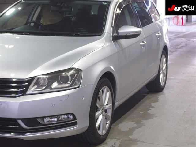 VOLKSWAGEN PASSAT VARIANT 2013