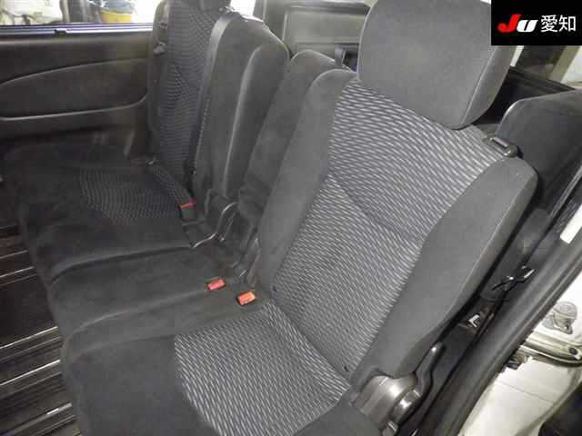 NISSAN SERENA 2013