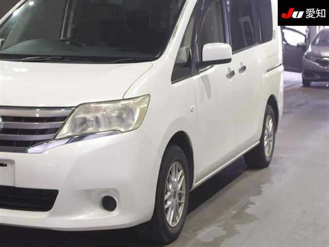NISSAN SERENA 2013