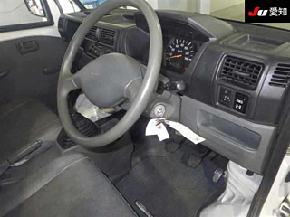MITSUBISHI MINICAB TRUCK 2009
