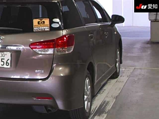TOYOTA WISH 2011