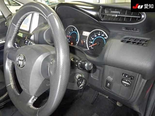 TOYOTA WISH 2011