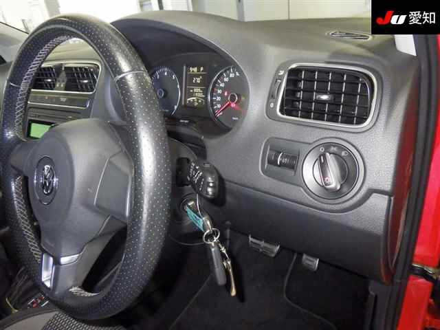 VOLKSWAGEN CROSS POLO 2012