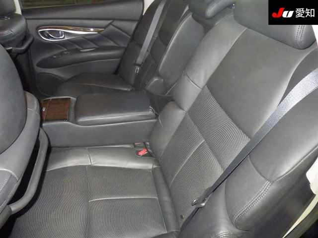 NISSAN FUGA 2009