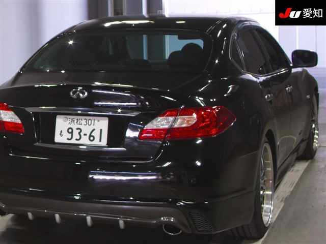 NISSAN FUGA 2009