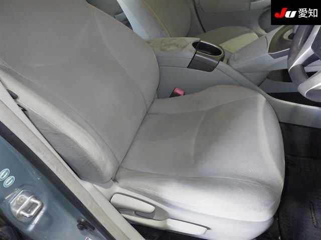 TOYOTA PRIUS PHV 2012