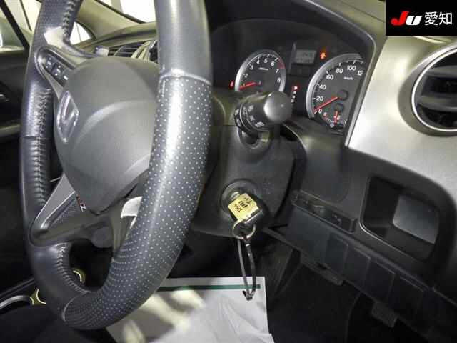HONDA STREAM 2009