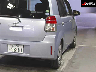 TOYOTA SPADE 2013