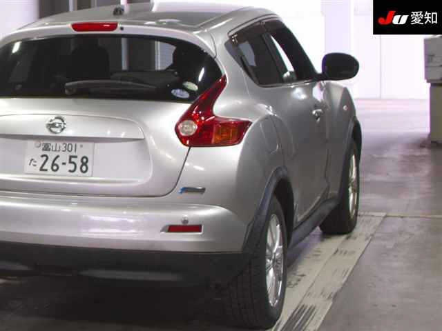 NISSAN JUKE 2010