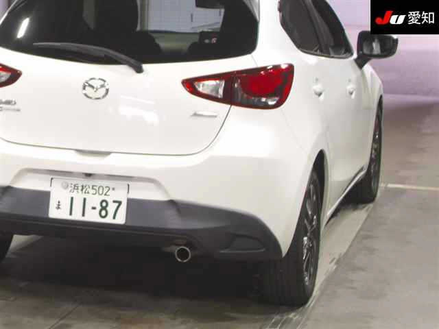 MAZDA DEMIO 2015