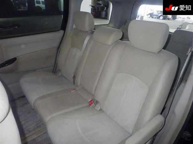 NISSAN ELGRAND 2010