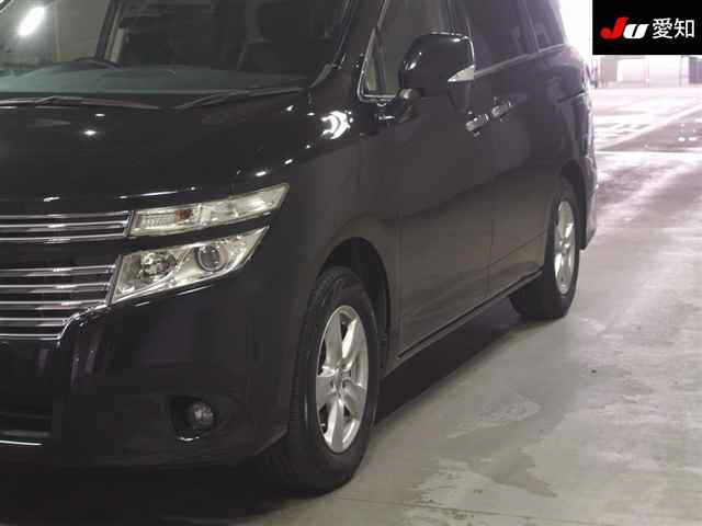 NISSAN ELGRAND 2010