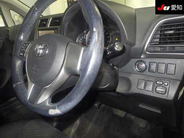 TOYOTA RACTIS 2012