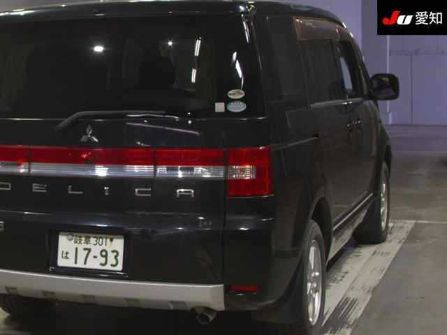 MITSUBISHI DELICA D5 2009
