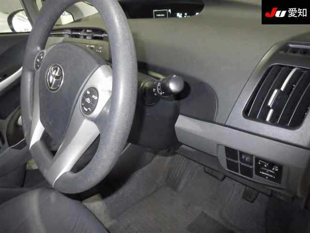 TOYOTA PRIUS 2010
