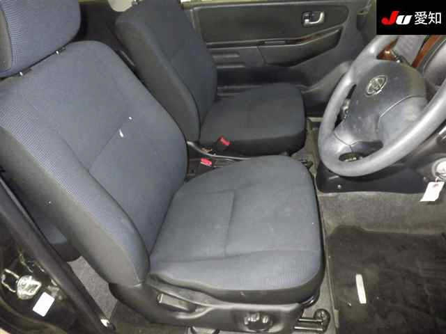 NISSAN KIX 2009
