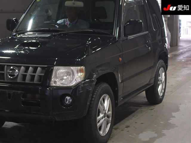 NISSAN KIX 2009
