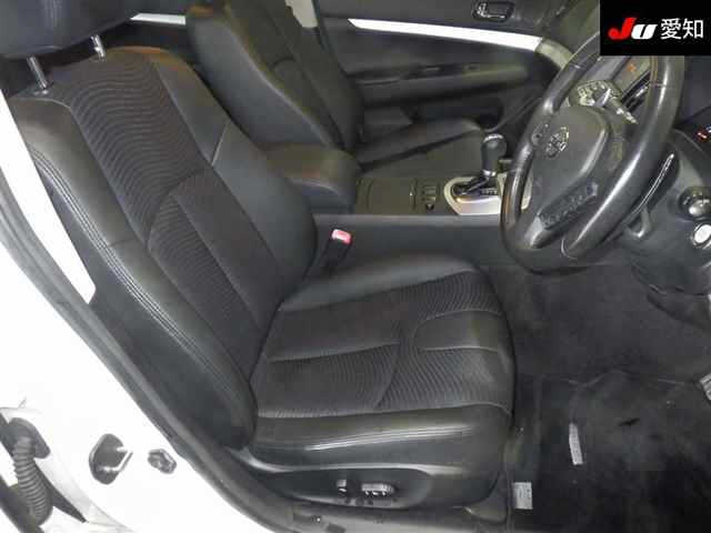 NISSAN SKYLINE 2009