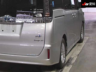 TOYOTA VOXY 2016