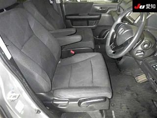 HONDA STEP WAGON 2011