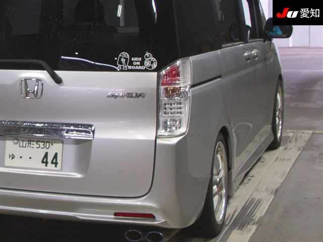 HONDA STEP WAGON 2011