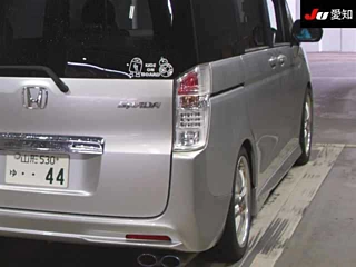 HONDA STEP WAGON 2011