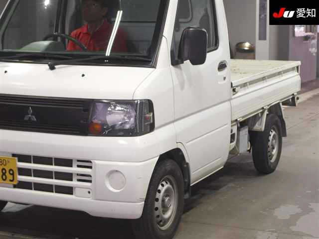 MITSUBISHI MINICAB TRUCK 2009