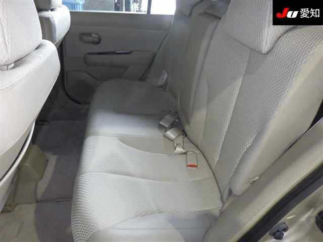 NISSAN TIIDA 2012