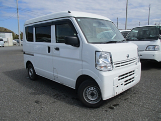 NISSAN CLIPPER VAN