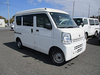 NISSAN CLIPPER VAN