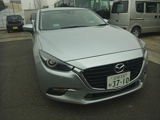 MAZDA AXELA