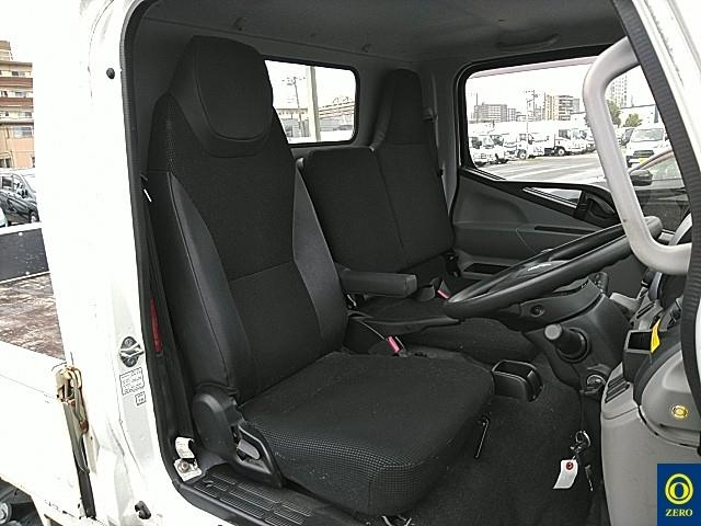 MITSUBISHI CANTER 2019