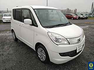 Suzuki Solio 2011