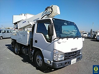 Isuzu Elf 2016