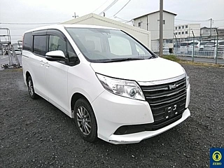 Toyota Noah 2017