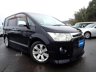 MITSUBISHI DELICA D5