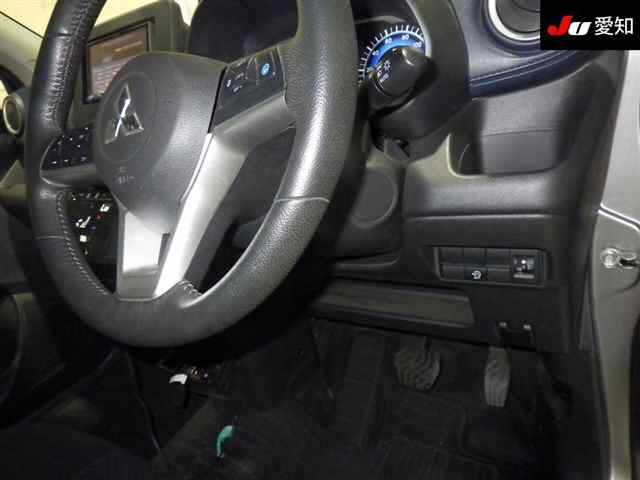 MITSUBISHI EK X 2019