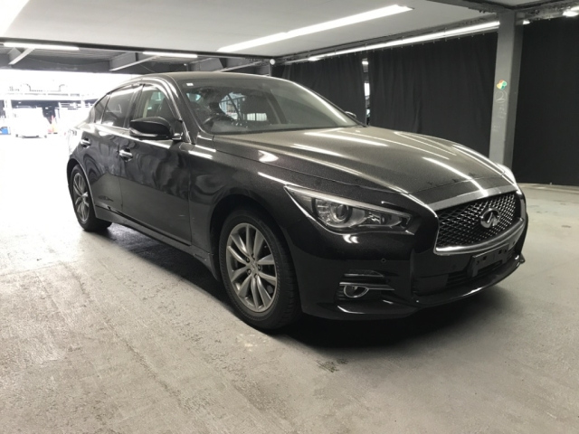 NISSAN SKYLINE
